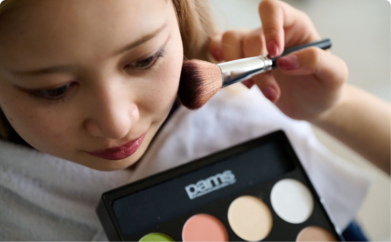 メイクアップのイメージ画像